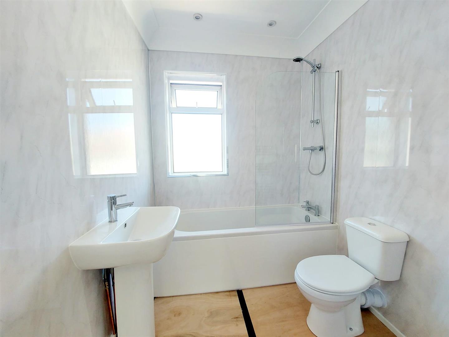 Swansea Road, Gorseinon, Swansea, SA4 4HQ